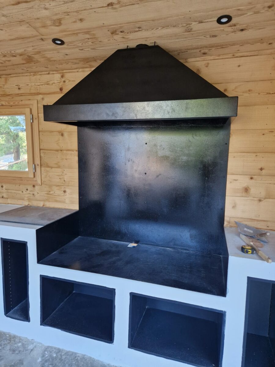 240809 Hôte cuisine extérieure Valloire-01