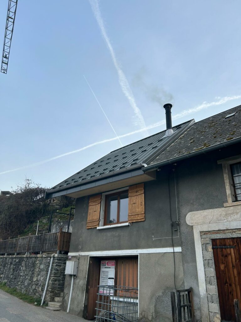 UN NOUVEAU COUVRE-CHEF